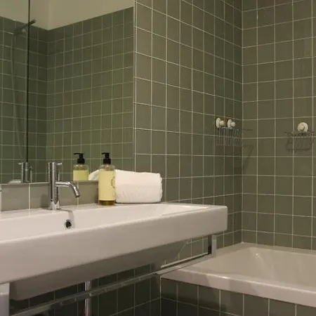 Guestready - Ayres W Balcony Garden Apartment