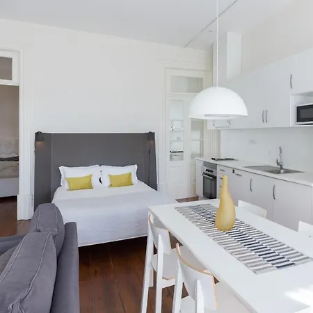 Guestready - Ayres W Balcony Garden * Porto