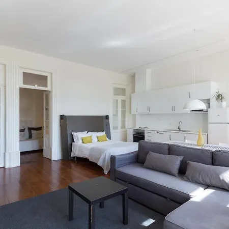 Guestready - Ayres W Balcony Garden Apartament Porto